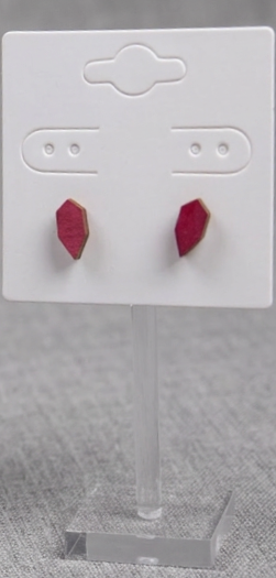 Ear Mini Fuchsia Wood Shield Gem