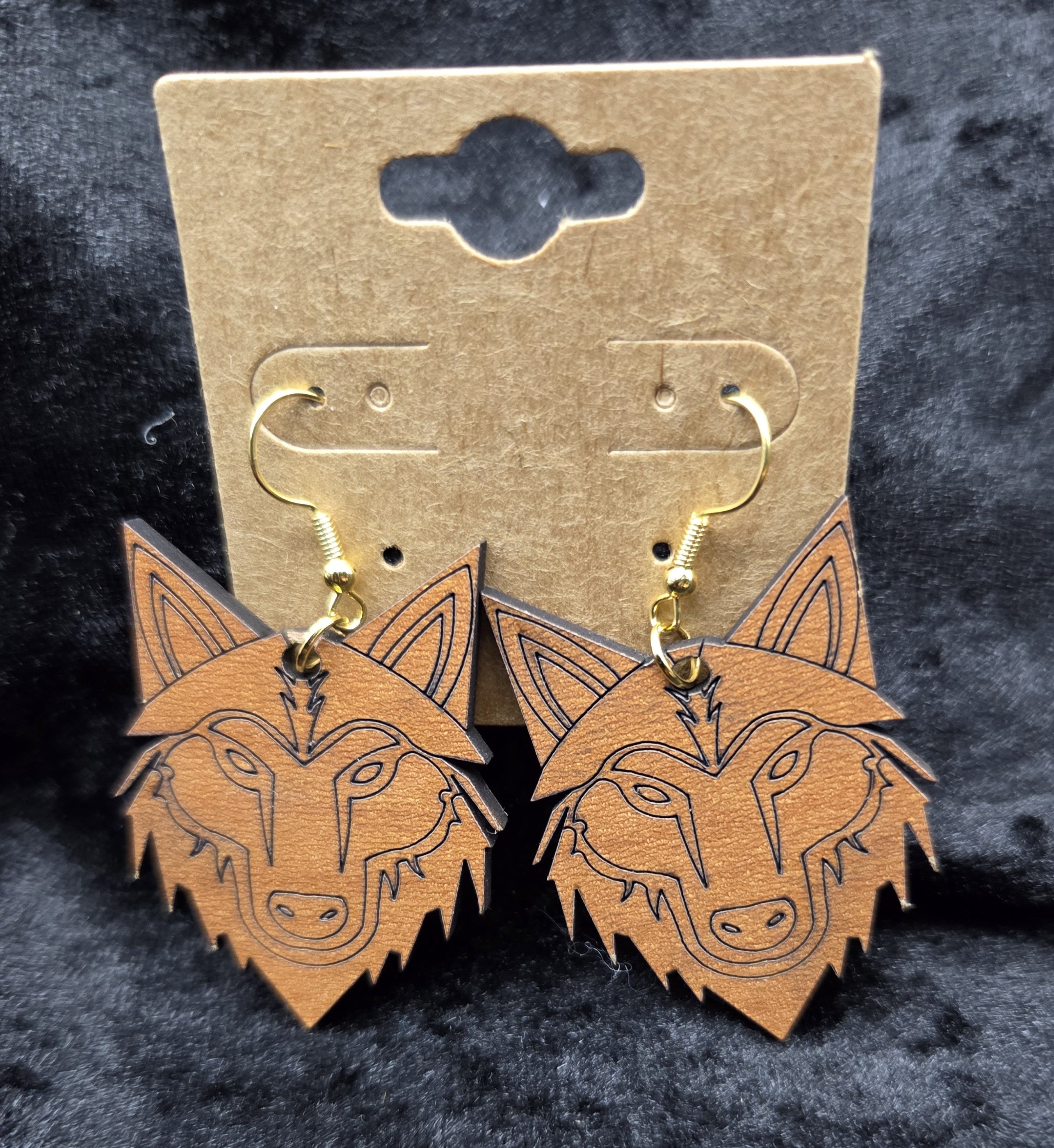 Ear Techwood Engraved Wolf